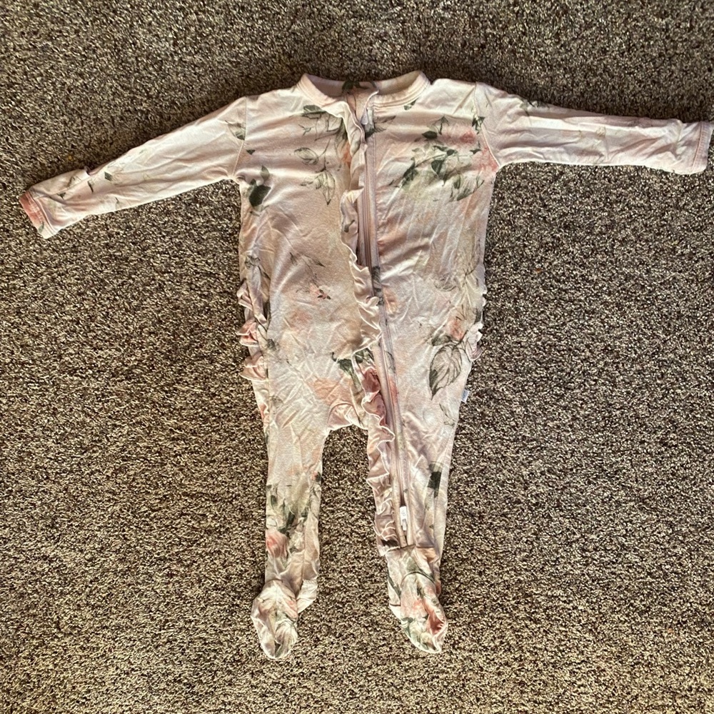 Posh peanut floral pajamas